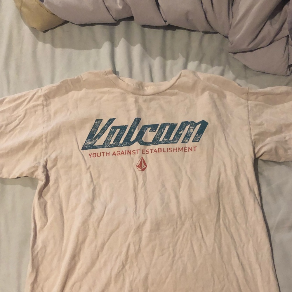 White Volcom shirt